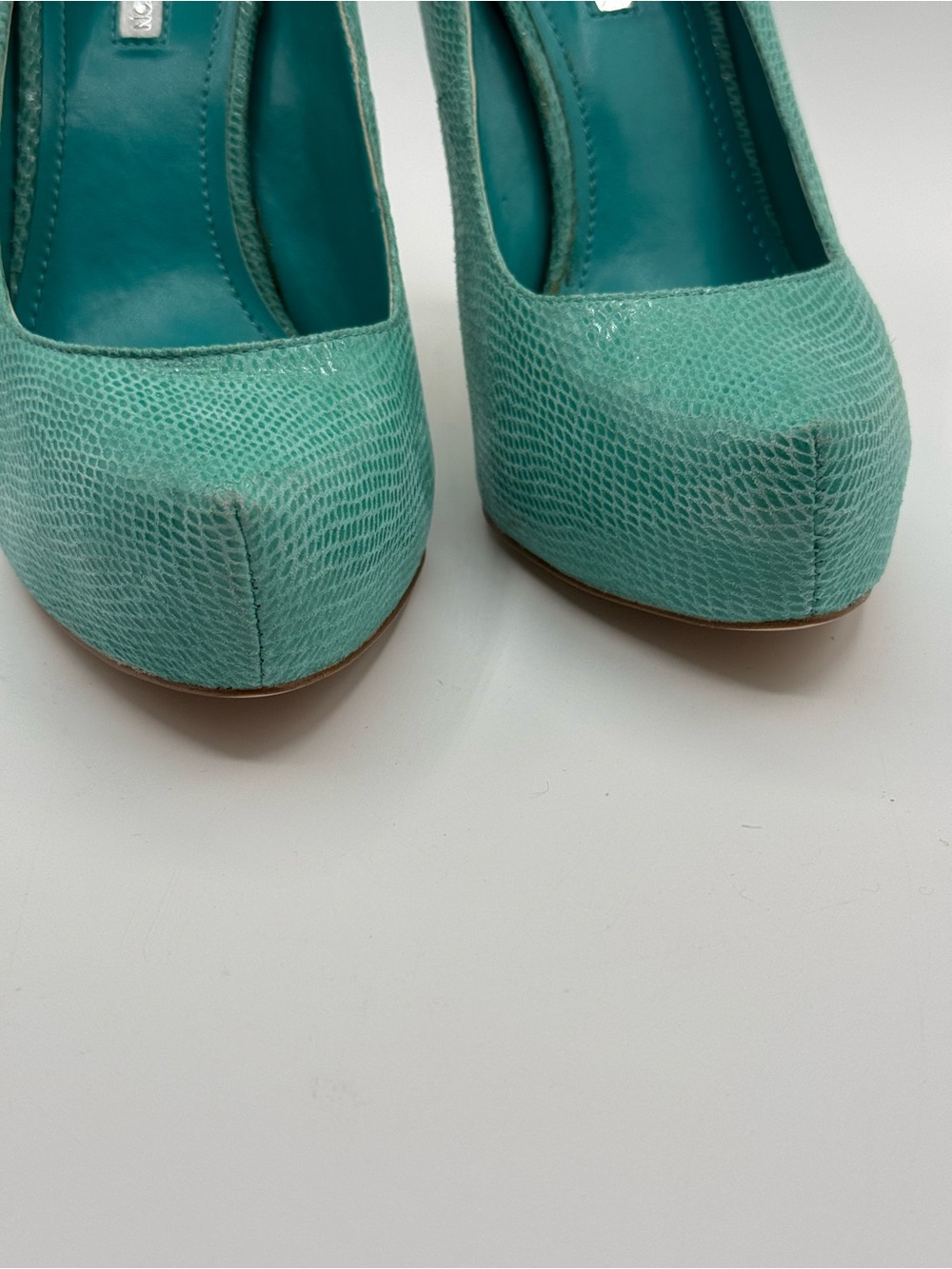 BCBGeneration Parade Platform Heels Teal Textured Pumps Stiletto High Heel Shoes - Picture 15 of 15